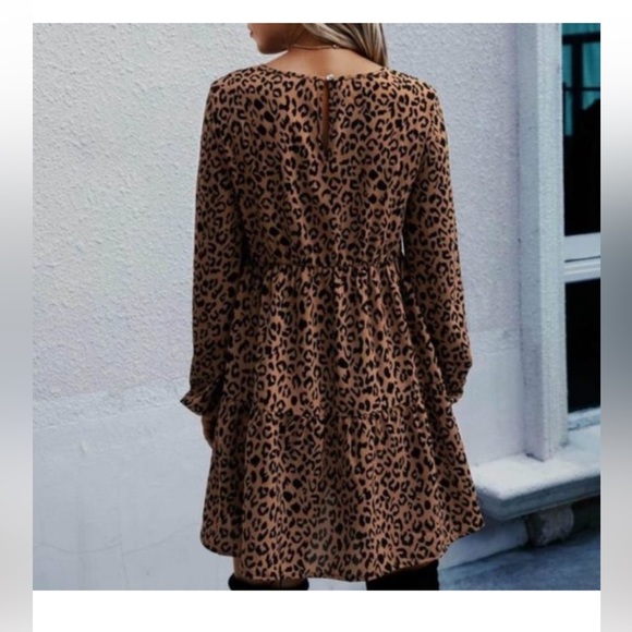 All Over Leopard Print Bishop Sleeve Dress - Picture 3 of 7